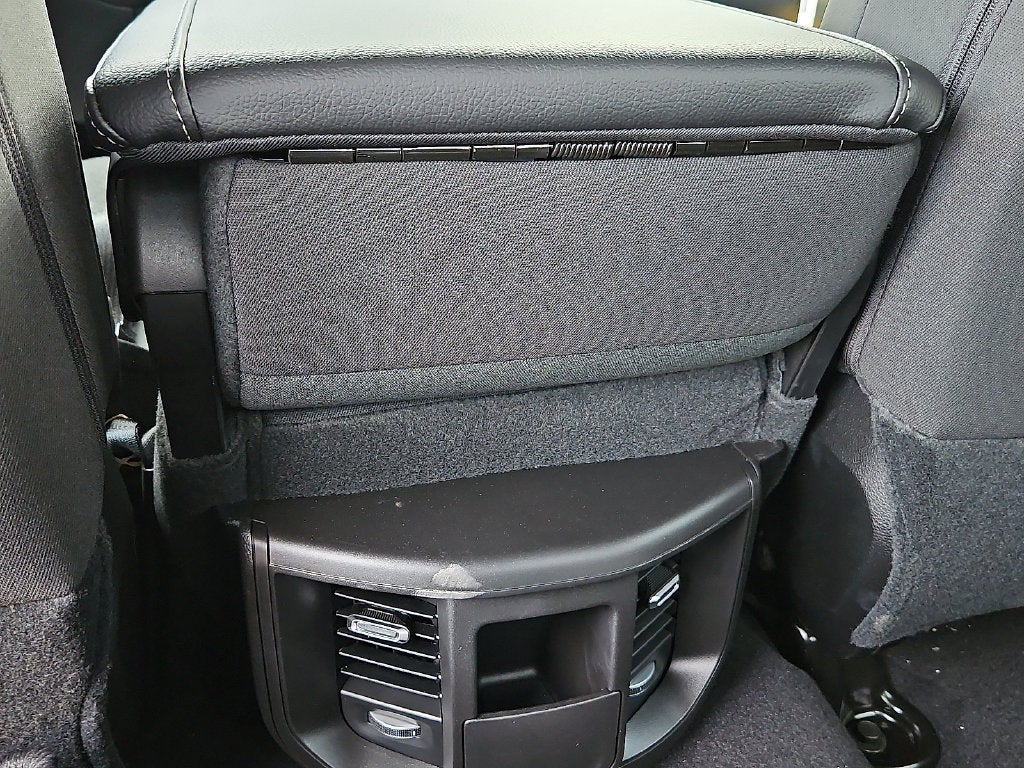 2027 RAM Ram 2500 RAM 2500 TRADESMAN CREW CAB 4X4 6'4' BOX