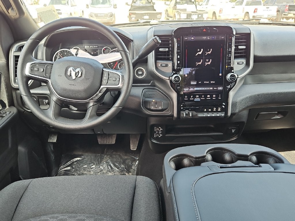 2027 RAM Ram 2500 RAM 2500 TRADESMAN CREW CAB 4X4 6'4' BOX