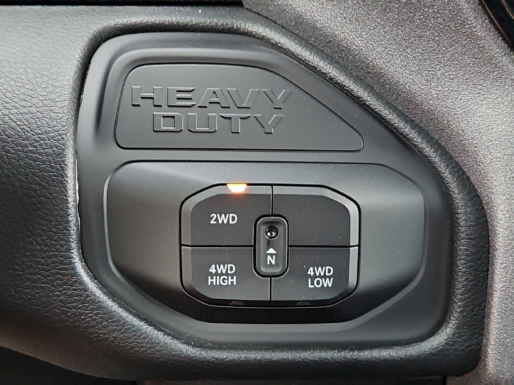 2027 RAM Ram 2500 RAM 2500 TRADESMAN CREW CAB 4X4 6'4' BOX
