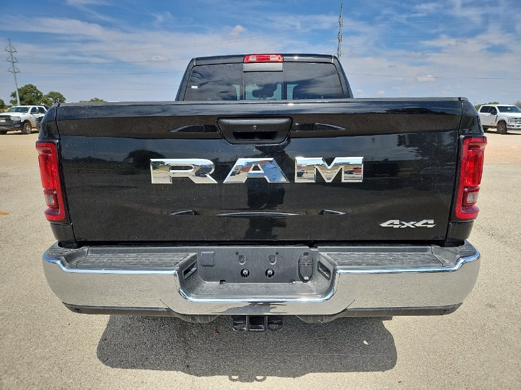 2027 RAM Ram 2500 RAM 2500 TRADESMAN CREW CAB 4X4 6'4' BOX