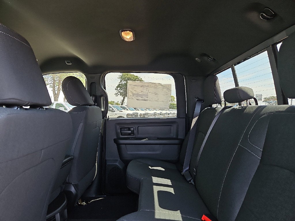 2027 RAM Ram 2500 RAM 2500 BLACK EXPRESS CREW CAB 4X4 6'4' BOX