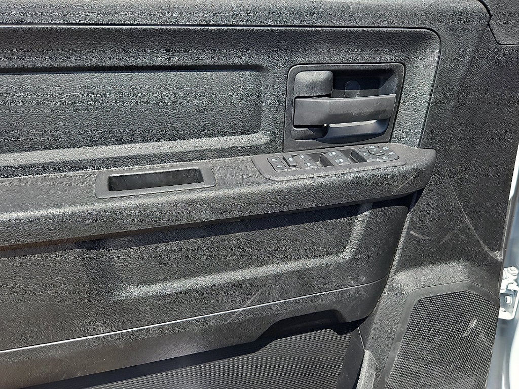 2027 RAM Ram 2500 RAM 2500 BLACK EXPRESS CREW CAB 4X4 6'4' BOX