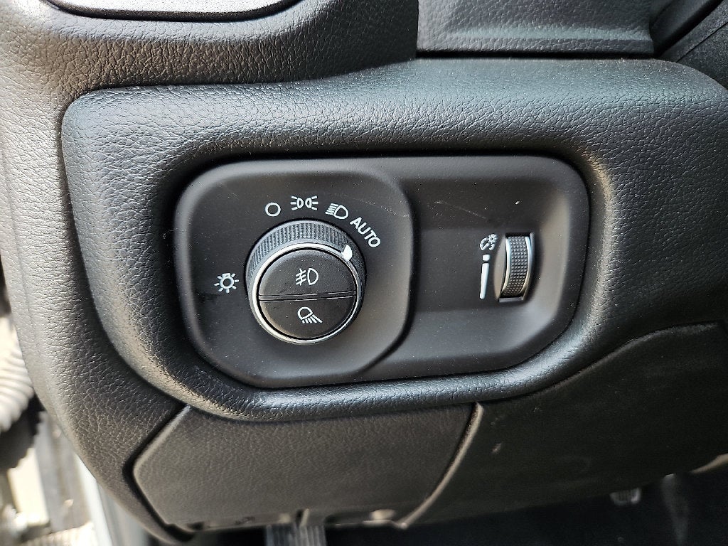 2027 RAM Ram 2500 RAM 2500 TRADESMAN CREW CAB 4X4 6'4' BOX