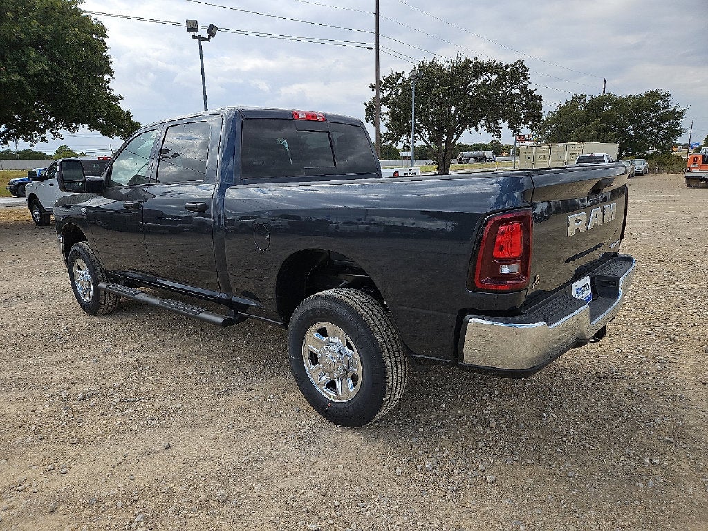 2027 RAM 2500 RAM 2500 TRADESMAN CREW CAB 4X4 6'4' BOX