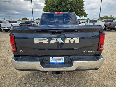 2027 RAM 2500 RAM 2500 TRADESMAN CREW CAB 4X4 6'4' BOX
