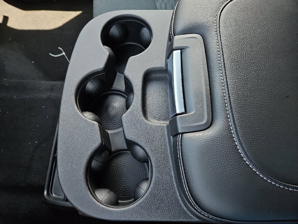 2027 RAM Ram 2500 RAM 2500 TRADESMAN CREW CAB 4X4 6'4' BOX