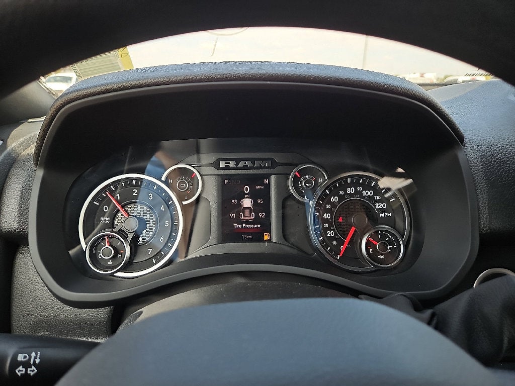 2027 RAM Ram 2500 RAM 2500 TRADESMAN CREW CAB 4X4 6'4' BOX