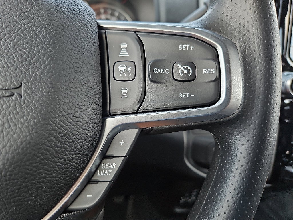 2027 RAM Ram 2500 RAM 2500 TRADESMAN CREW CAB 4X4 6'4' BOX