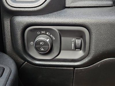 2027 RAM 2500 RAM 2500 BLACK EXPRESS CREW CAB 4X4 6'4' BOX