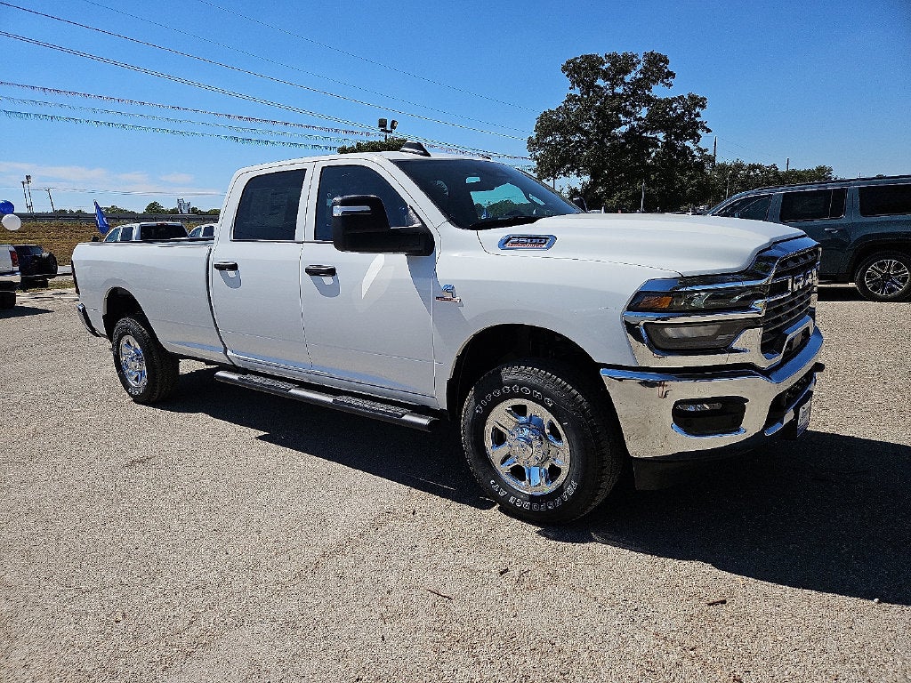2027 RAM 2500 RAM 2500 TRADESMAN CREW CAB 4X4 8' BOX