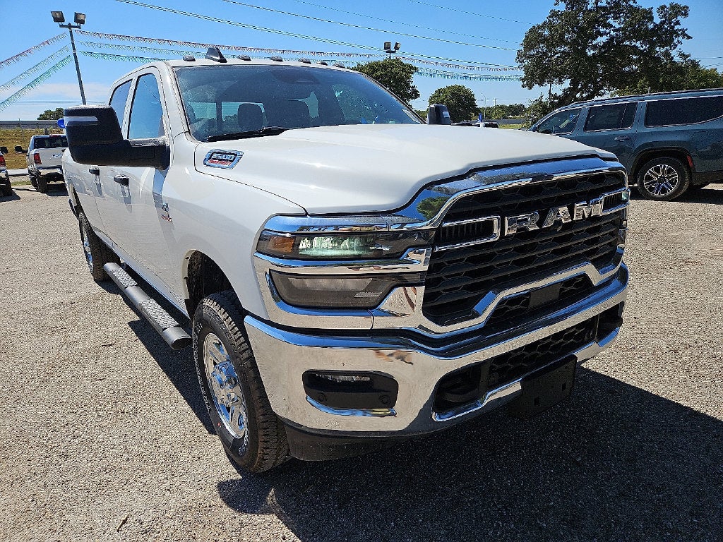 2027 RAM 2500 RAM 2500 TRADESMAN CREW CAB 4X4 8' BOX