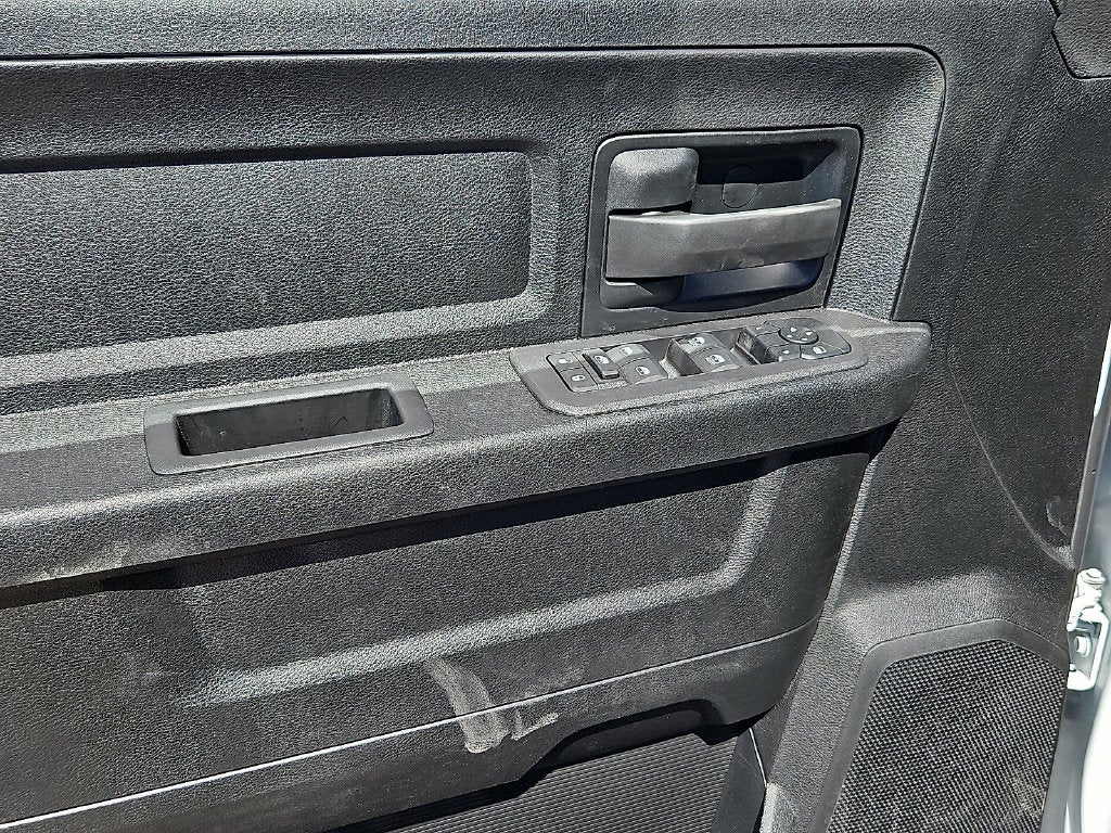 2027 RAM 2500 RAM 2500 TRADESMAN CREW CAB 4X4 8' BOX