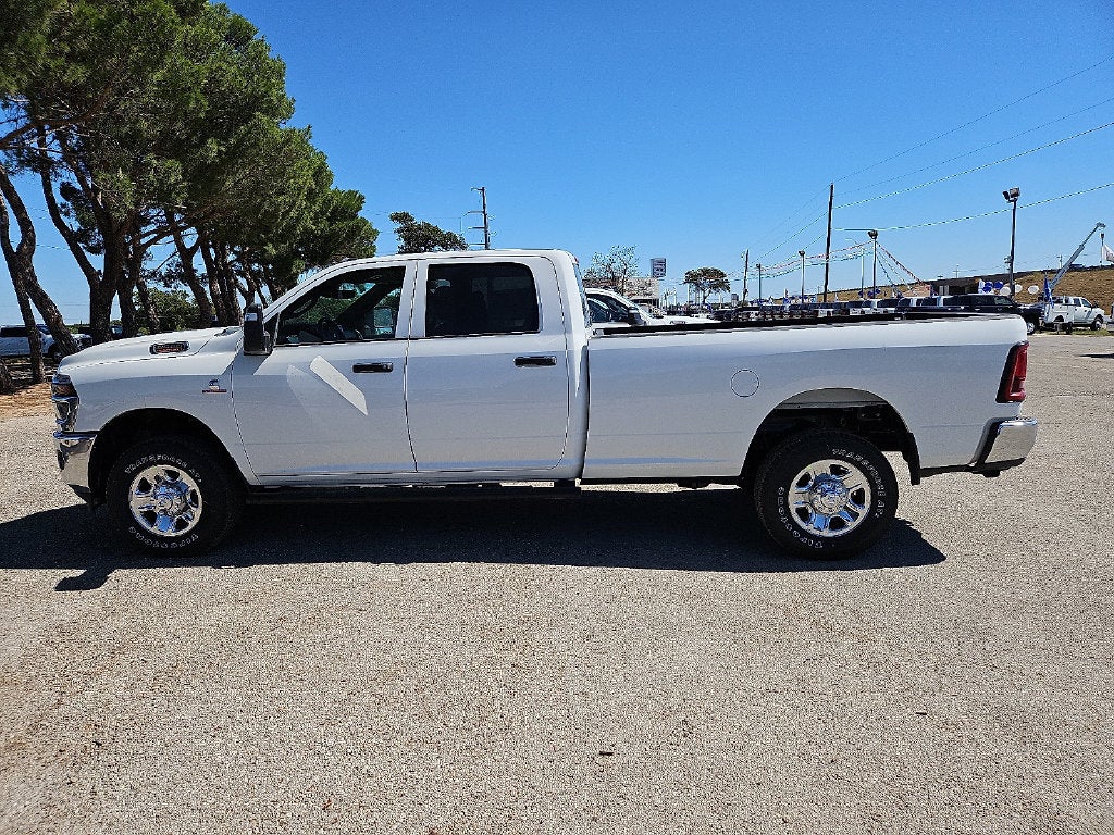 2027 RAM 2500 RAM 2500 TRADESMAN CREW CAB 4X4 8' BOX