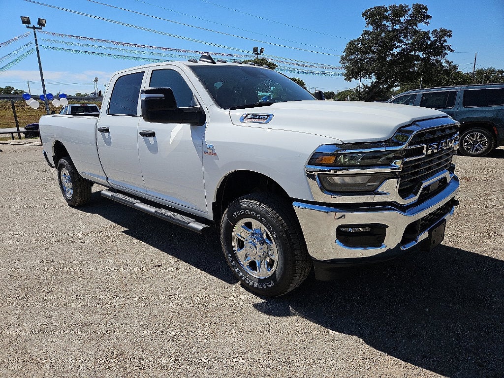 2027 RAM 2500 RAM 2500 TRADESMAN CREW CAB 4X4 8' BOX