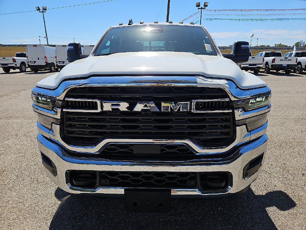 2027 RAM 2500 RAM 2500 TRADESMAN CREW CAB 4X4 8' BOX