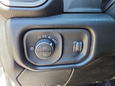 2027 RAM 2500 RAM 2500 TRADESMAN CREW CAB 4X4 8' BOX