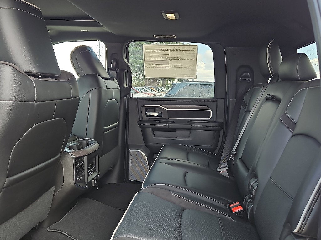 2027 RAM 2500 RAM 2500 LARAMIE MEGA CAB 4X4 6'4' BOX