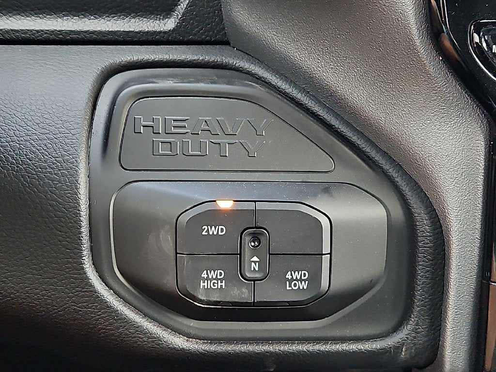 2027 RAM 2500 RAM 2500 LARAMIE MEGA CAB 4X4 6'4' BOX