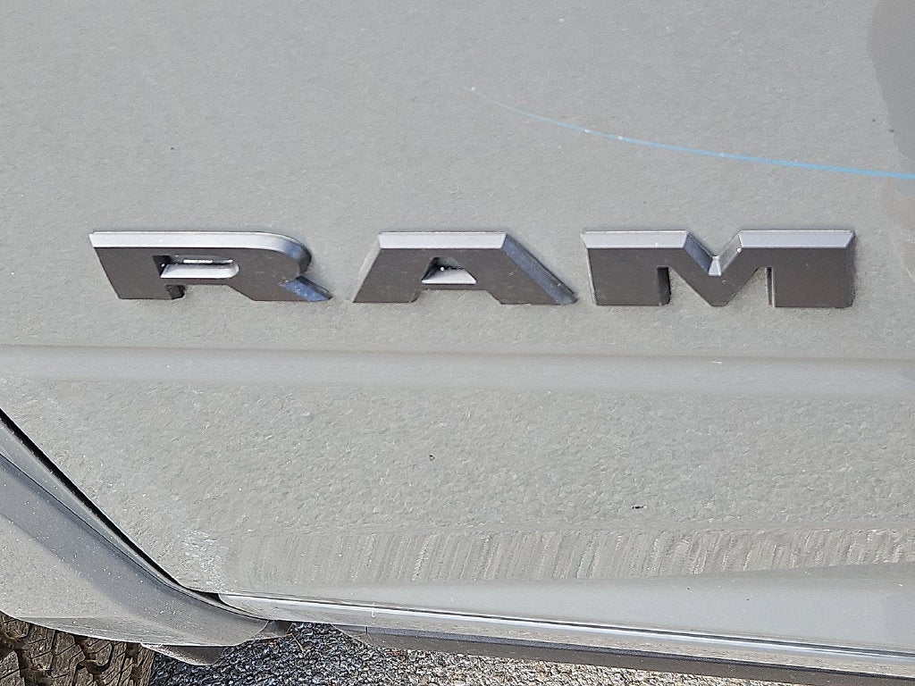 2027 RAM 2500 RAM 2500 LARAMIE MEGA CAB 4X4 6'4' BOX
