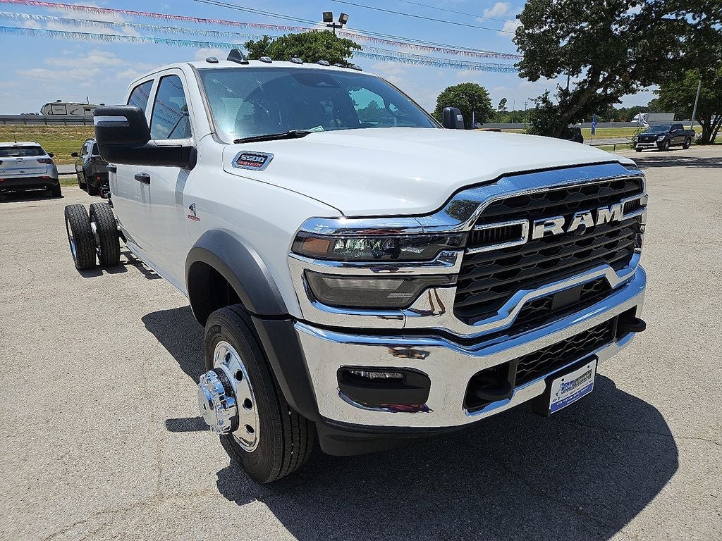 2026 RAM Ram 5500 Chassis Cab RAM 5500 TRADESMAN CHASSIS CREW CAB 4X4 84' CA