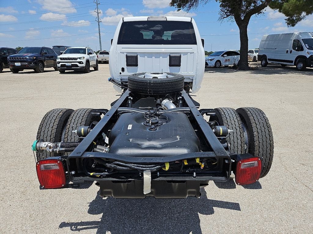 2026 RAM Ram 5500 Chassis Cab RAM 5500 TRADESMAN CHASSIS CREW CAB 4X4 84' CA