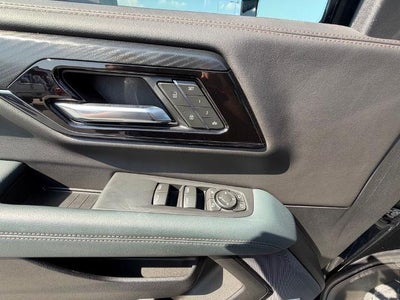 2025 GMC Yukon AT4
