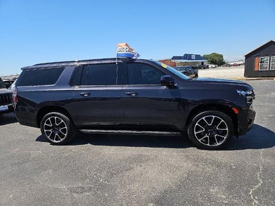 2023 Chevrolet Suburban RST
