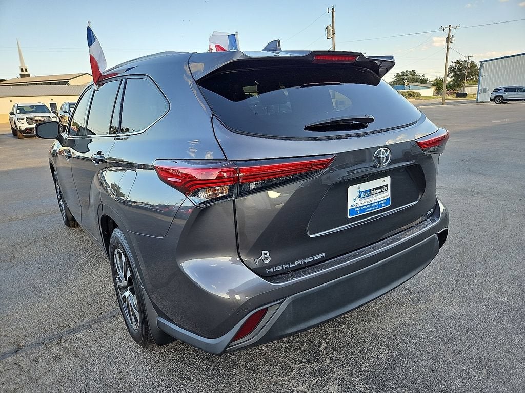 2022 Toyota Highlander XLE