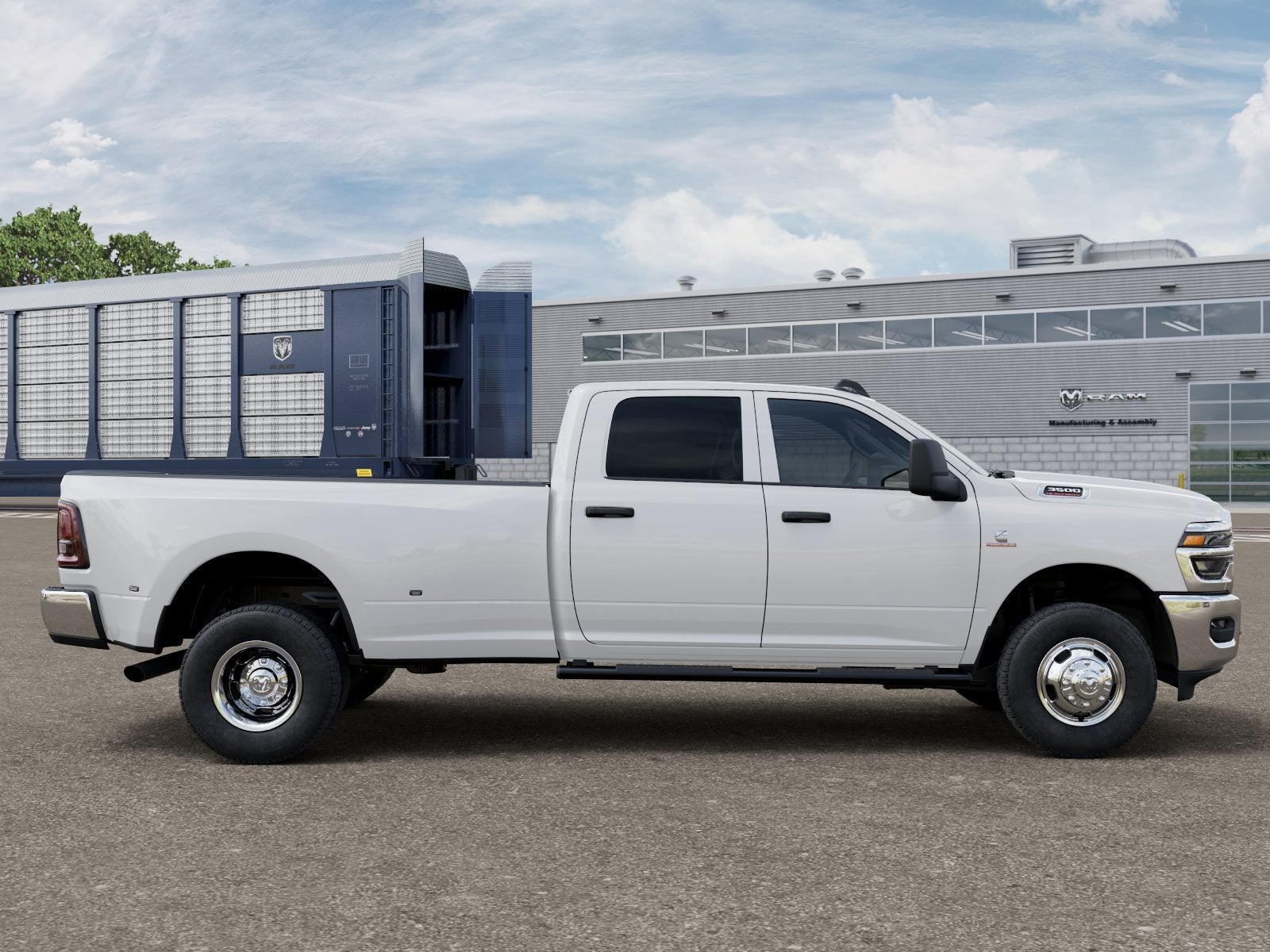 2027 RAM 3500 RAM 3500 TRADESMAN CREW CAB 4X4 8' BOX