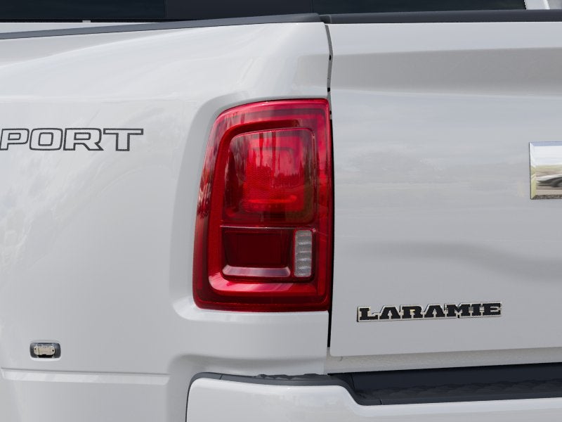 2027 RAM Ram 3500 RAM 3500 LARAMIE MEGA CAB 4X4 6'4' BOX