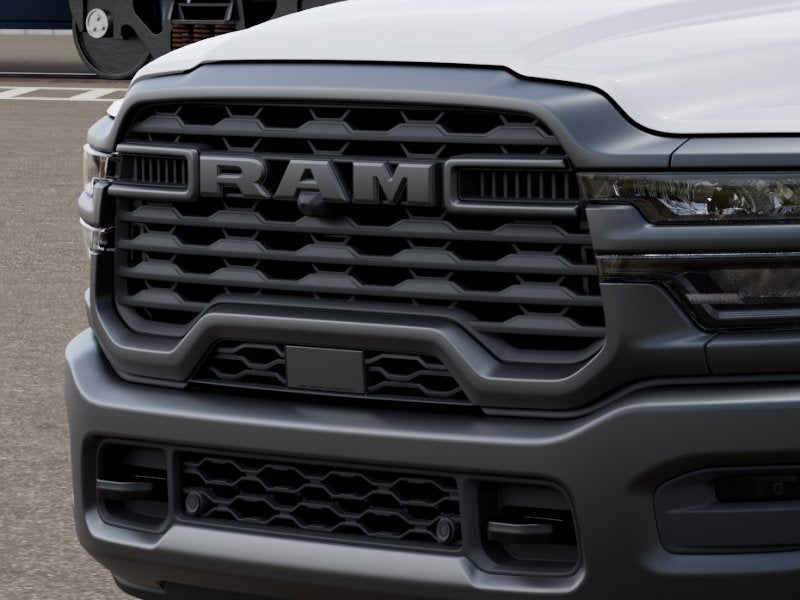 2027 RAM Ram 5500 Chassis Cab RAM 5500 TRADESMAN CHASSIS REGULAR CAB 4X2 120' CA